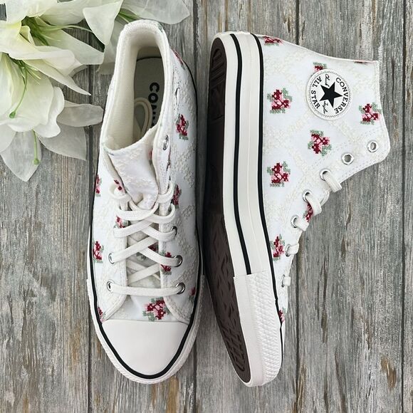 Chuck Taylor All Star Rose Cross Stitch Sneakers Shoes Size 8 - Picture 1 of 11